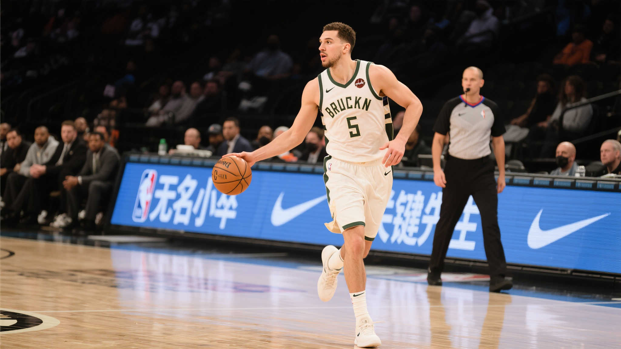 都不仅仅是 都不仅仅是